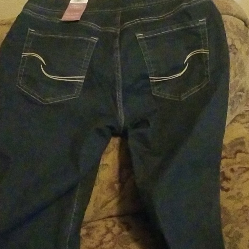 Pull on stretch Levels - Picture 2 of 4